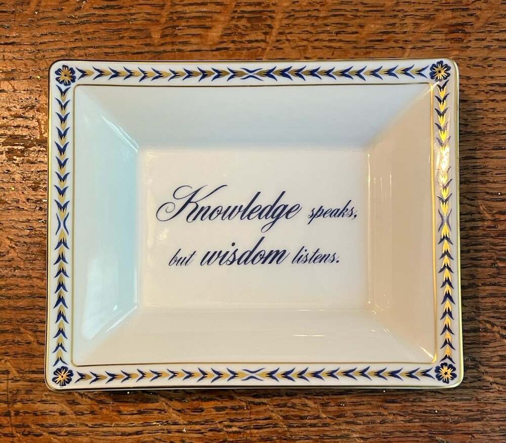 Mottahedeh Knowledge Speaks Wisdom Listens Trinket Dish Ring Tray Porcelain 6.5”